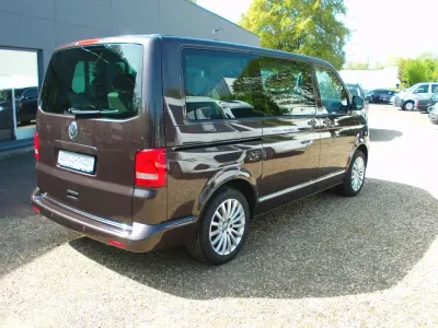 Gebraucht VW Multivan Highline 179 PS (131 kW) 2011 Braun Van / Kleinbus