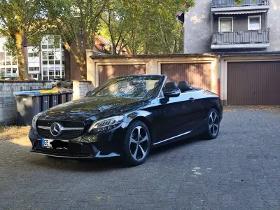 Gebraucht Mercedes C220 194 PS (142 kW) 2020 Schwarz Cabrio
