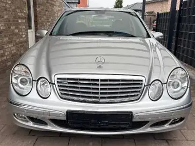 Gebraucht Mercedes E350 Elegance 272 PS (200 kW) 2006 Silber Limousine