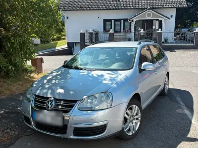 Gebraucht VW Golf V 105 PS (77 kW) 2008 Silber Kombi