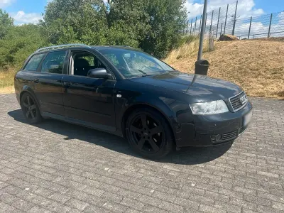 Gebraucht Audi A4 131 PS (96 kW) 2004 Schwarz Kombi