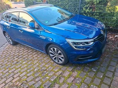 Gebraucht Renault Mégane GrandTour Intens 116 PS (85 kW) 2022 Blau Kombi