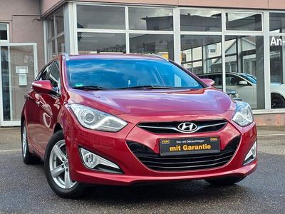 Gebraucht Hyundai i40 Edition 135 PS (99 kW) 2015 Red awesome Kombi