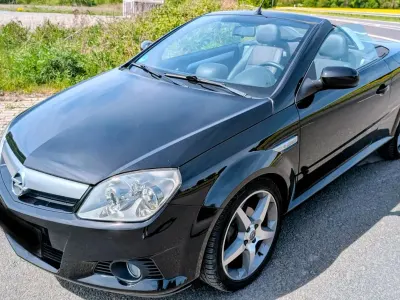 Gebraucht Opel Tigra 90 PS (66 kW) 2007 Schwarz Cabrio