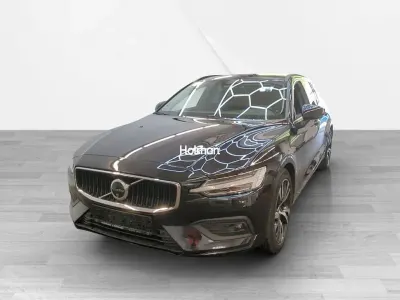 Gebraucht Volvo V60 Core 197 PS (144 kW) 2024 Schwarz Kombi