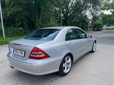 Mercedes C200