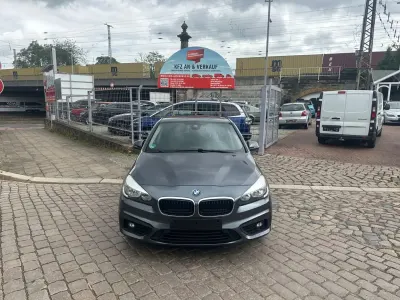 Gebraucht BMW 218 Active Tourer Advantage 136 PS (100 kW) 2017 Grau Van / Kleinbus