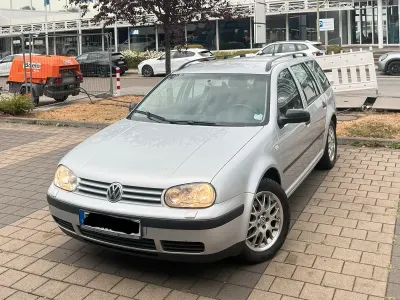 Gebraucht VW Golf IV 101 PS (74 kW) 2005 Silber Kombi