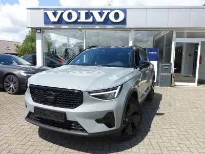 Gebraucht Volvo XC40 Plus 163 PS (119 kW) 2025 Grau SUV