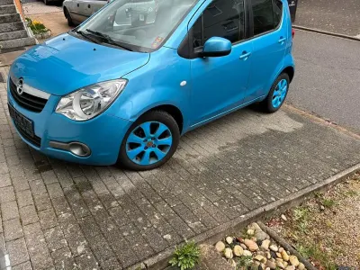 Używany Opel Agila Edition 86 KM (63 kW) 2009 Niebieski Hatchback