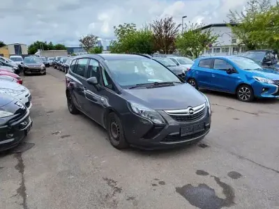 Gebraucht Opel Zafira Tourer Edition 140 PS (102 kW) 2012 Grau Van / Kleinbus