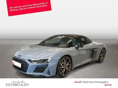 Używany Audi R8 Spyder Performance 570 KM (419 kW) 2022 Szary Kabriolet