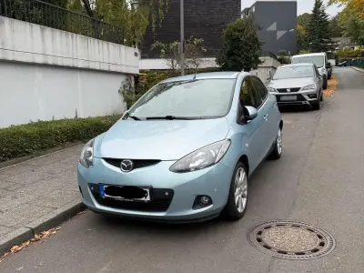 Usata Mazda 2 85 CV (62 kW) 2007 Blu Utilitaria