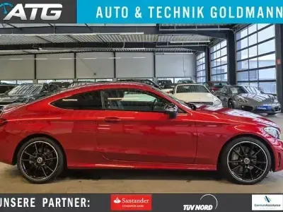 Gebraucht Mercedes C300 AMG line 265 PS (194 kW) 2022 Hyazinthrot (designolack) Coupé