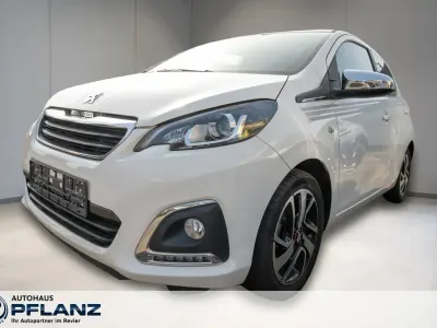 Gebraucht Peugeot 108 Top! Collection 72 PS (52 kW) 2020 Weiss Kleinwagen