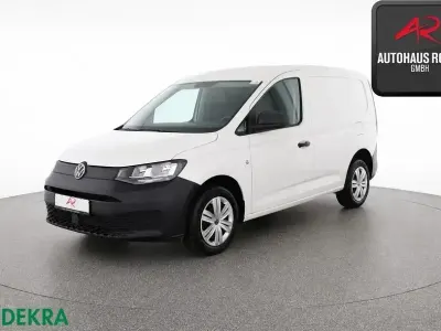 Gebraucht VW Caddy 114 PS (83 kW) 2024 Candyweiß Van / Kleinbus