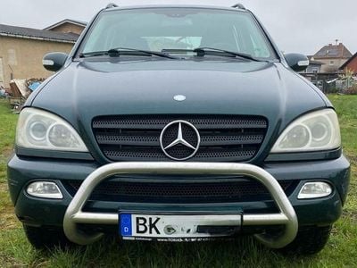 Second-hand Mercedes ML270 163 CP (119 kW) 2001 Verde SUV