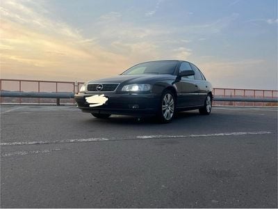 Opel Omega