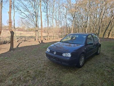 Gebraucht VW Golf IV 75 PS (55 kW) 2003 Blau Limousine