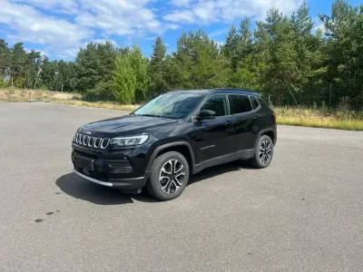 Gebraucht Jeep Compass Limited 190 PS (139 kW) 2022 Schwarz SUV