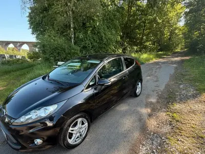 Gebraucht Ford Fiesta 82 PS (60 kW) 2012 Schwarz Coupé