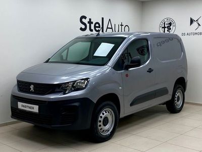 Neu Peugeot Partner 131 PS (96 kW) 2025 Grau Van / Kleinbus