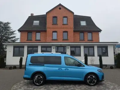 Gebraucht Ford Tourneo Connect Active 122 PS (89 kW) 2025 Blau Van / Kleinbus