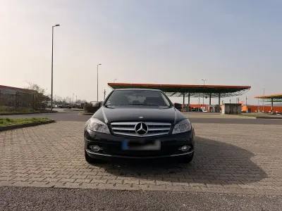 Gebraucht Mercedes C180 Avantgarde 156 PS (114 kW) 2012 Schwarz Limousine