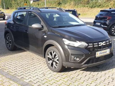 Perlmuttschwarz Gebraucht 2023 Dacia Sandero Expression Kleinwagen | 16.990 € (Fairer Preis)