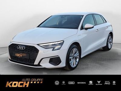 Ibisweiß Gebraucht 2022 Audi A3 Sportback e-tron Kleinwagen | 23.790 € (Teuer)