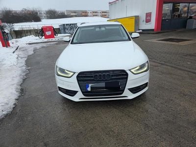 Gebraucht Audi A4 143 PS (105 kW) 2012 Weiß Kombi