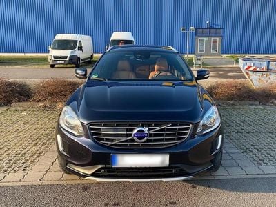 Gebraucht Volvo XC60 Linje Inscription 220 PS (161 kW) 2017 Blau SUV