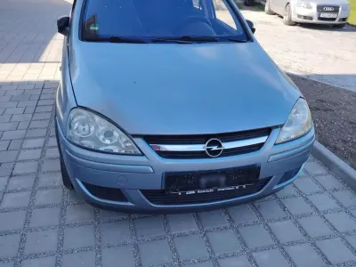 Usata Opel Corsa 80 CV (58 kW) 2004 Blu Utilitaria