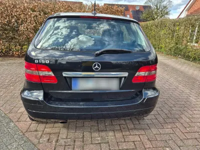 Używany Mercedes B150 95 KM (69 kW) 2006 Czarny Minivan