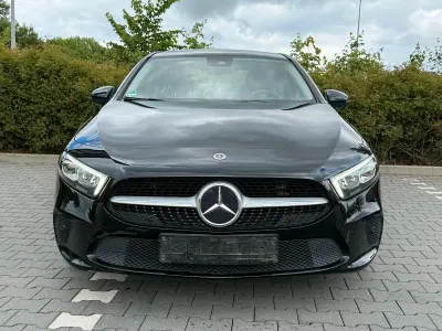 Gebraucht Mercedes A200 Progressive 150 PS (110 kW) 2021 Schwarz Limousine
