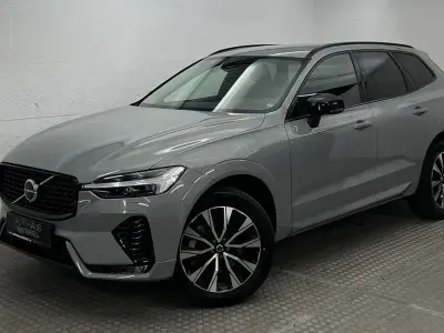 Gebraucht Volvo XC60 Plus 252 PS (185 kW) 2023 Vapour grey SUV