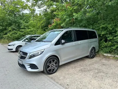Gebraucht Mercedes V300 AMG 239 PS (175 kW) 2021 Silber Van / Kleinbus