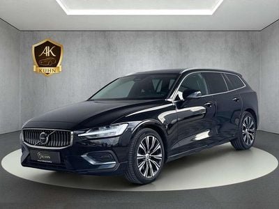 Gebraucht Volvo V60 Plus 197 PS (144 kW) 2023 Onyx black / metallic Kombi