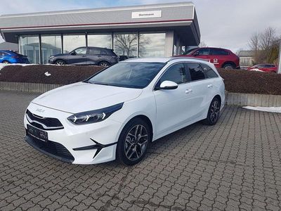 Neu Kia Ceed Sportswagon 140 PS (102 kW) 2025 Weiß Kombi