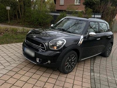Second-hand Mini Countryman 143 CP (105 kW) 2014 Negru SUV