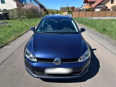 Usata VW Golf VII LOUNGE 110 CV (80 kW) 2015 Blu Station wagon