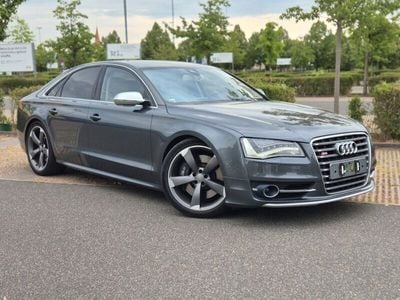 Audi S8