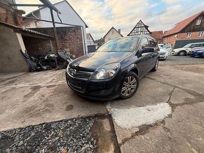 Schwarz Gebraucht 2009 Opel Astra Kombi | 490 € (Guter Preis)