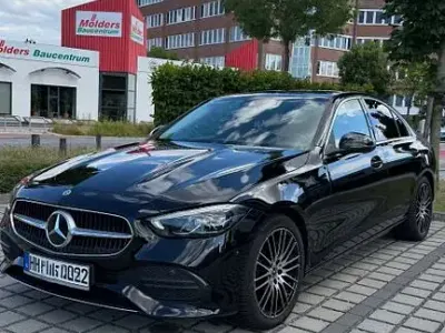 Gebraucht Mercedes C200 163 PS (119 kW) 2023 Schwarz Limousine