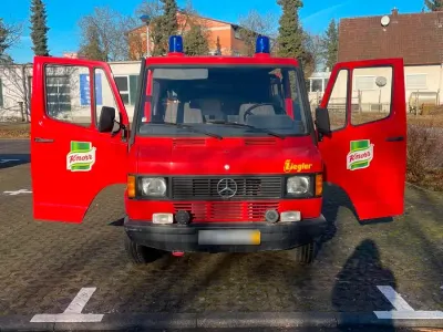 Gebraucht Mercedes T1 1991 Rot Van