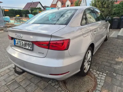 Gebraucht Audi A3 Ambiente 125 PS (91 kW) 2015 Schwarz Limousine