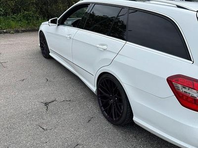 Usata Mercedes E350 275 CV (202 kW) 2012 Bianco Station wagon