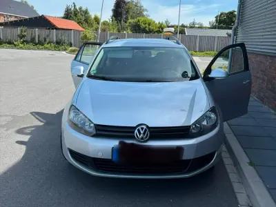 Gebraucht VW Golf VI 105 PS (77 kW) 2011 Silber Kleinwagen