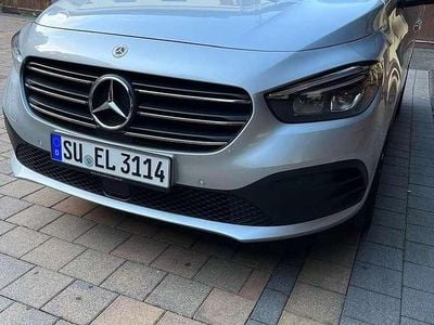 Mercedes T180