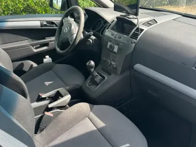 Gebraucht Opel Zafira 140 PS (102 kW) 2007 Silber Van / Kleinbus